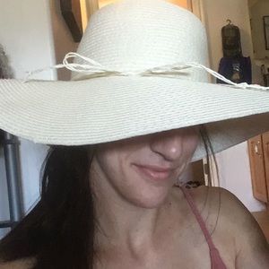 Off White Large Sun Hat